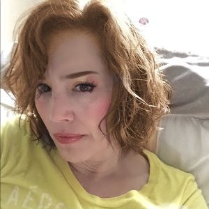 Meet your Posher, Leslie